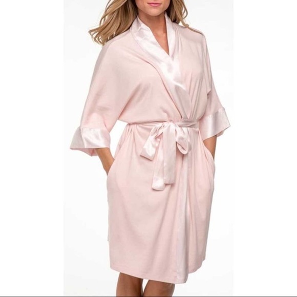 PJ Harlow Other - PJ Harlow Shala Blush Pink Camono Robe With Satin Belt And Trim Size M/L